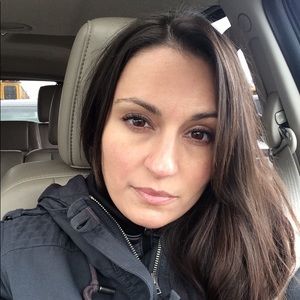 Meet your Posher, Jillian